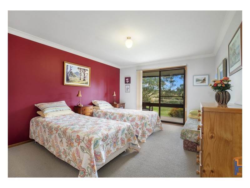 37 Inces Road, Armidale NSW 2350