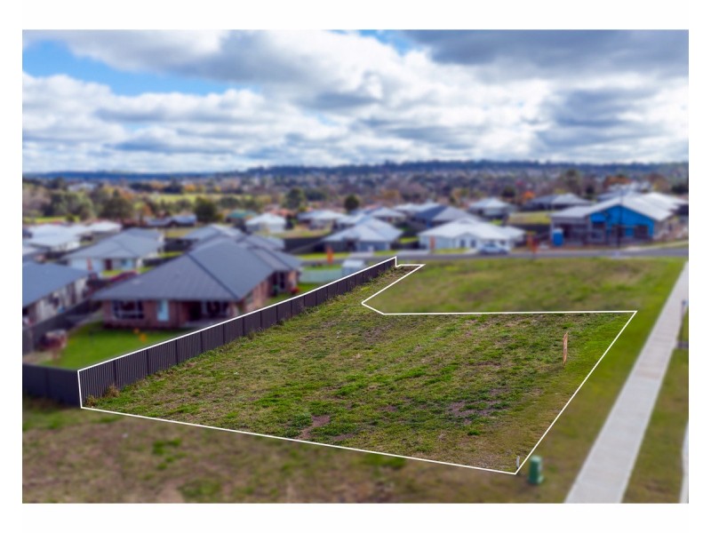 28 Pasture Street, Armidale NSW 2350