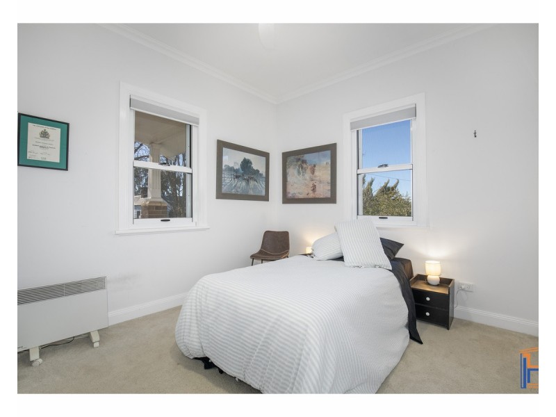 94 Mossman Street, Armidale NSW 2350