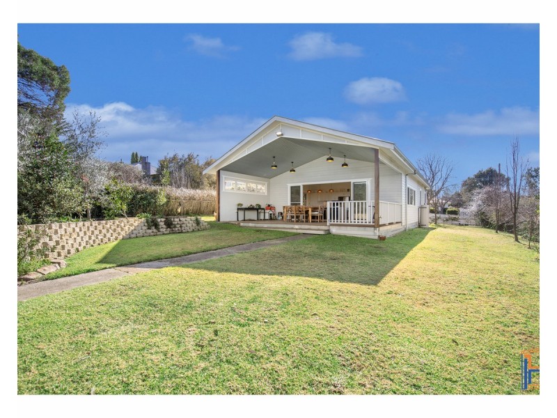 94 Mossman Street, Armidale NSW 2350