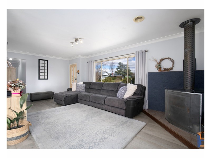 11 Drew Street, Armidale NSW 2350