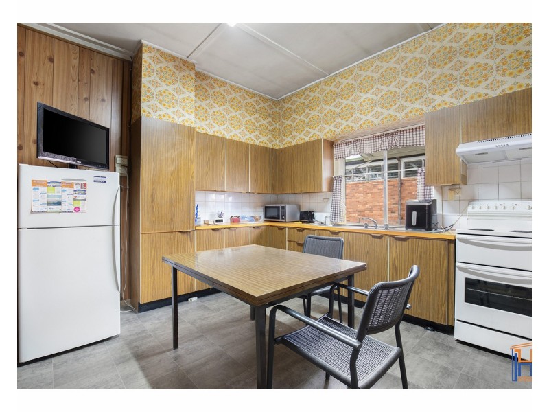 2 McShane Avenue, Armidale NSW 2350