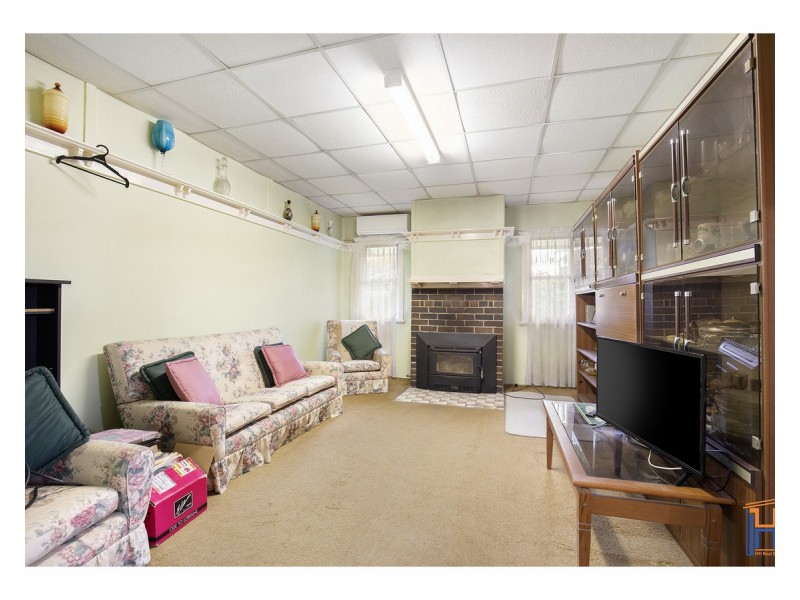 2 McShane Avenue, Armidale NSW 2350