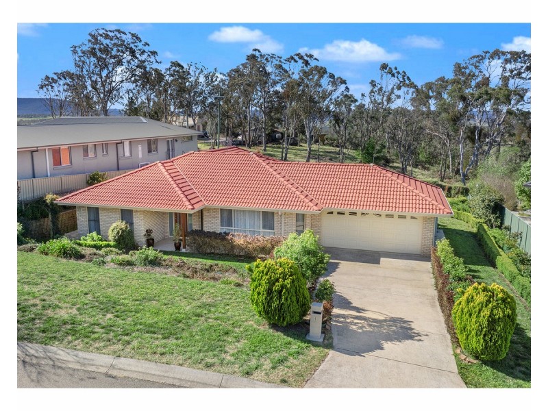 5 Hinton Terrace, Armidale NSW 2350