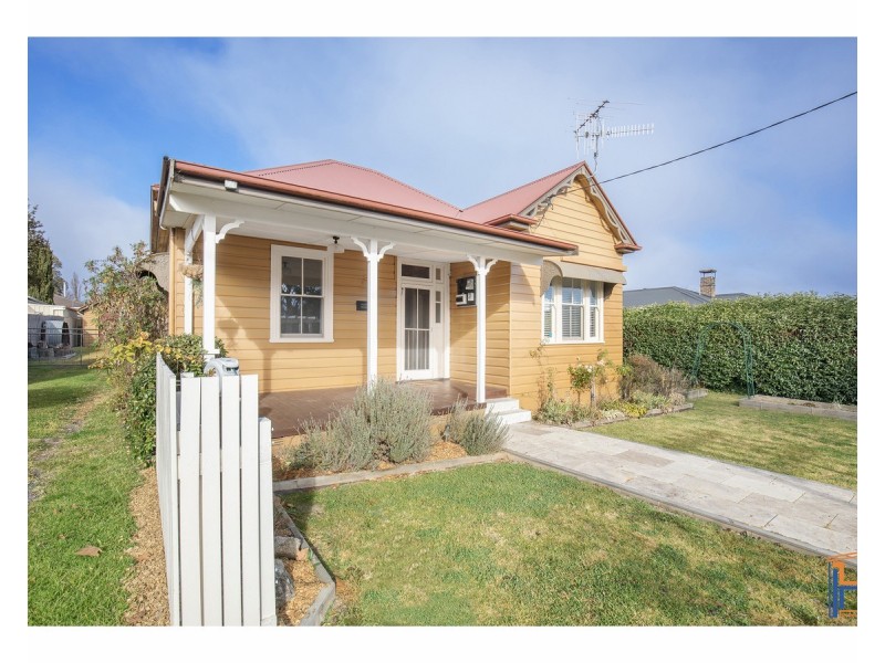 50 Kirkwood Street, Armidale NSW 2350