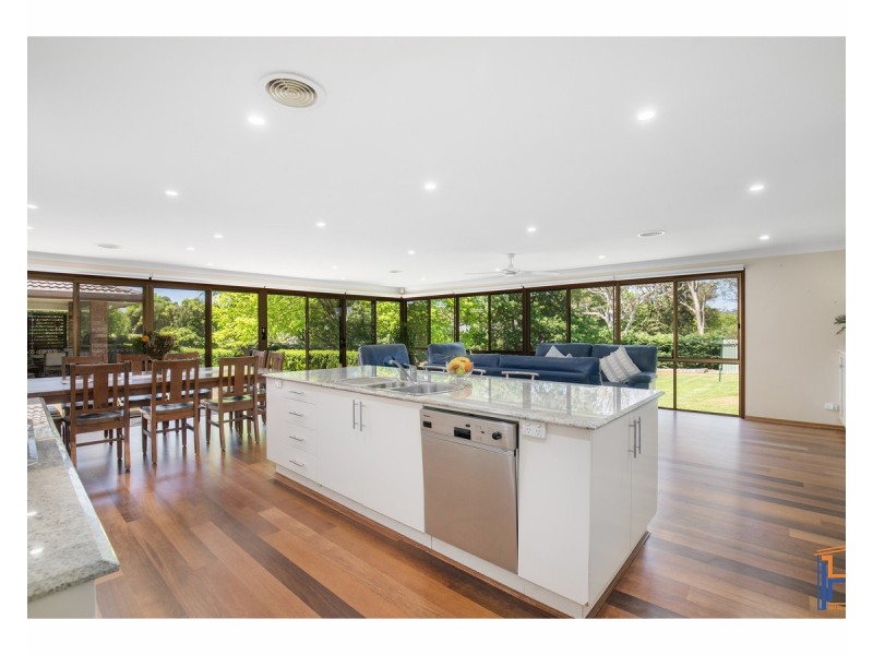 13 Taylor Street, Armidale NSW 2350