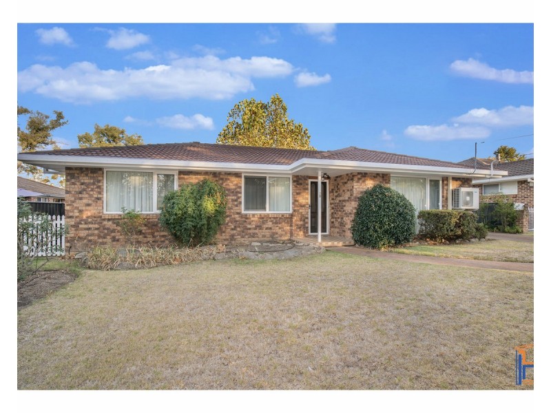 36 Crest Road, Armidale NSW 2350