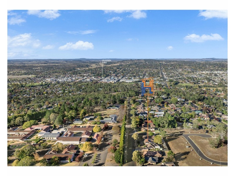 36 Crest Road, Armidale NSW 2350