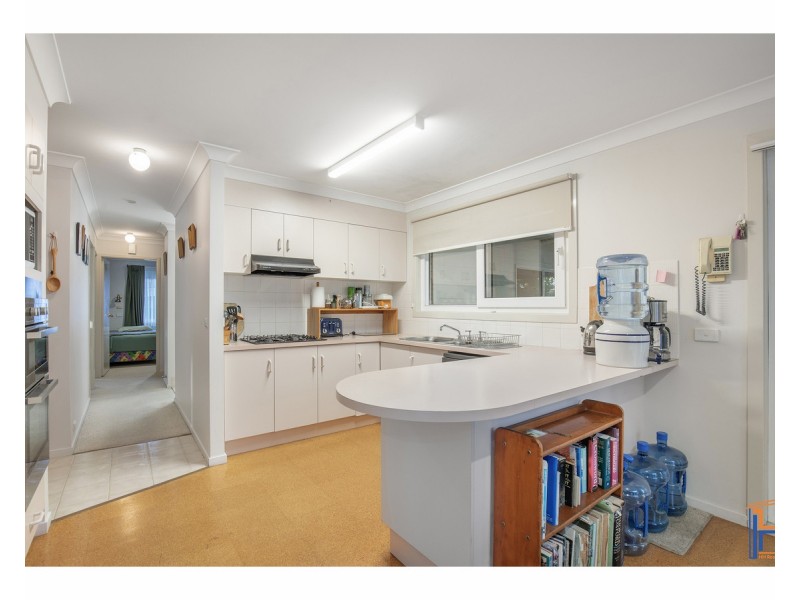 36 Crest Road, Armidale NSW 2350
