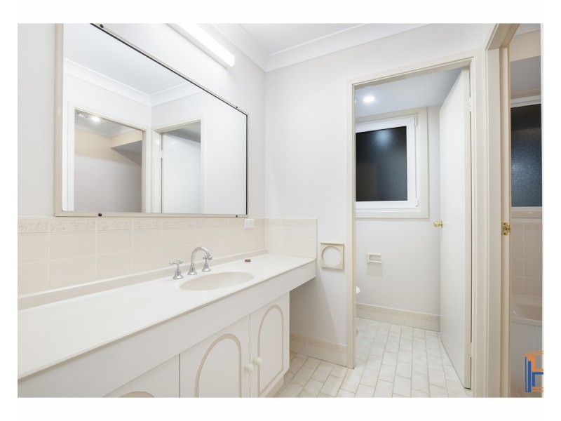 36 Crest Road, Armidale NSW 2350