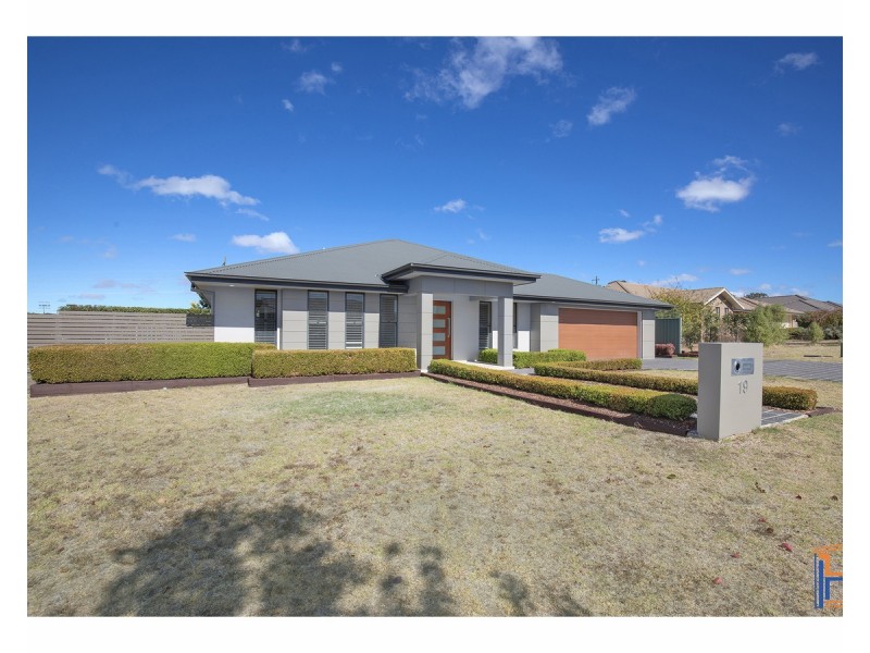 19 Netherton Park Avenue, Armidale NSW 2350
