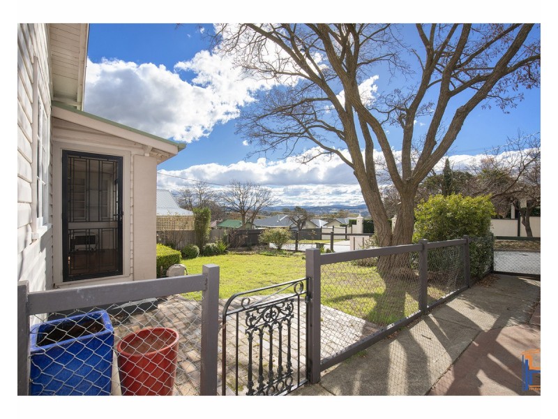 146 Mossman Street, Armidale NSW 2350