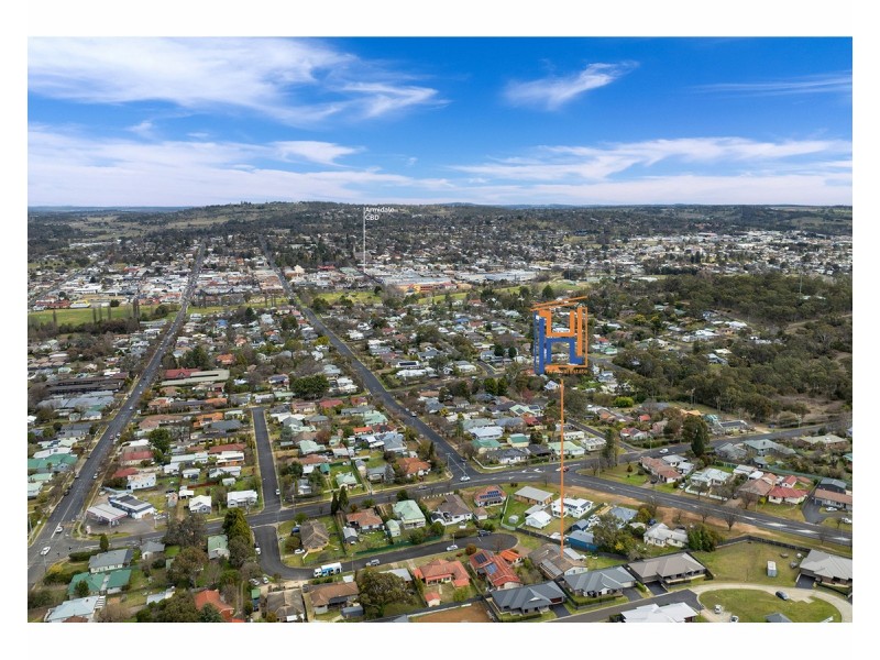 13 Kenalmac Avenue, Armidale NSW 2350