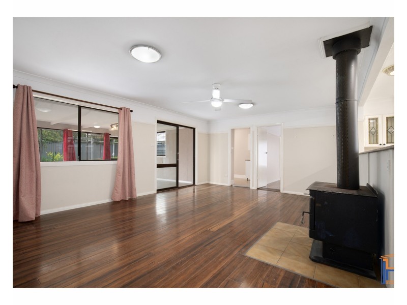 13 Kenalmac Avenue, Armidale NSW 2350