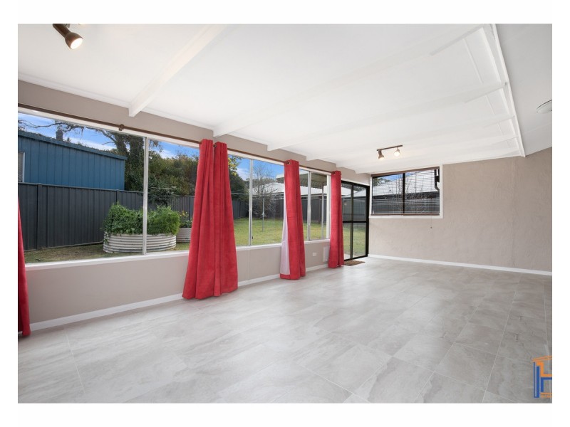 13 Kenalmac Avenue, Armidale NSW 2350