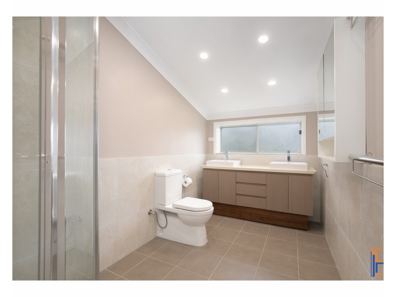 13 Kenalmac Avenue, Armidale NSW 2350