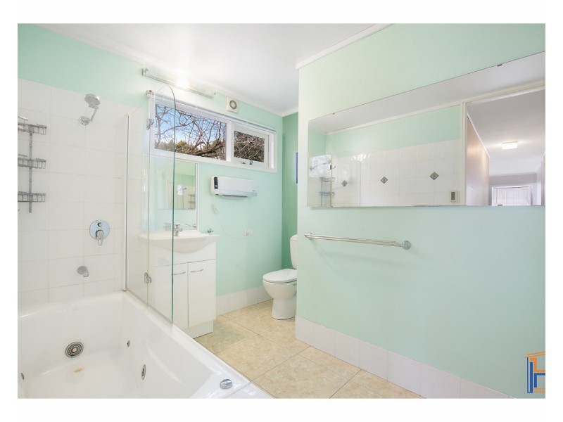 16 Curtis Street, Armidale NSW 2350