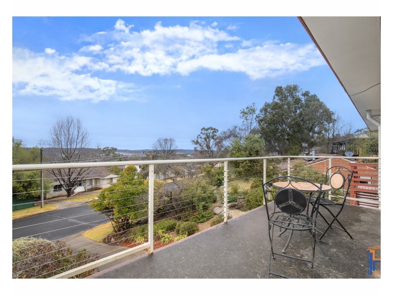 16 Curtis Street, Armidale NSW 2350