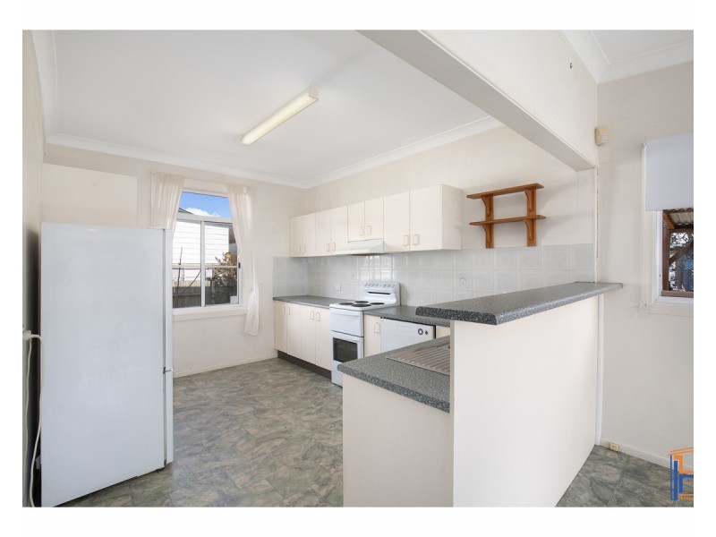 96 Golgotha Street, Armidale NSW 2350