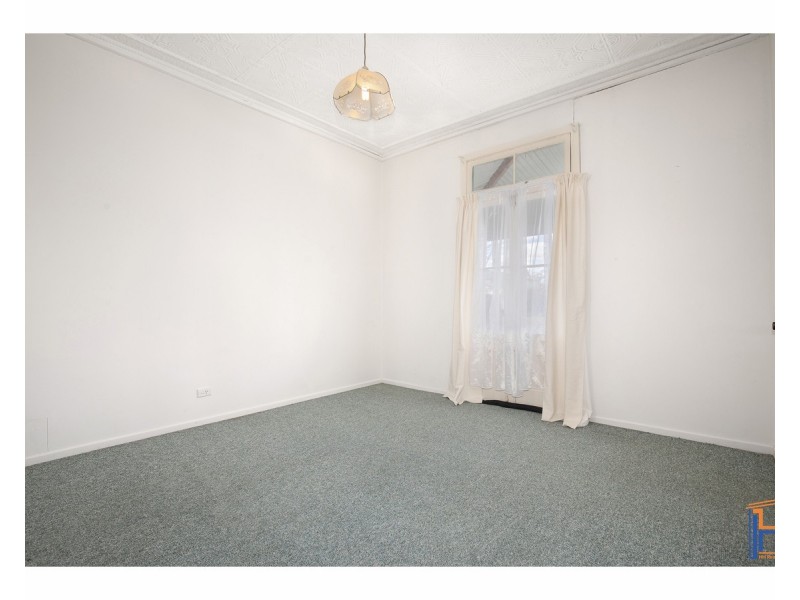 96 Golgotha Street, Armidale NSW 2350
