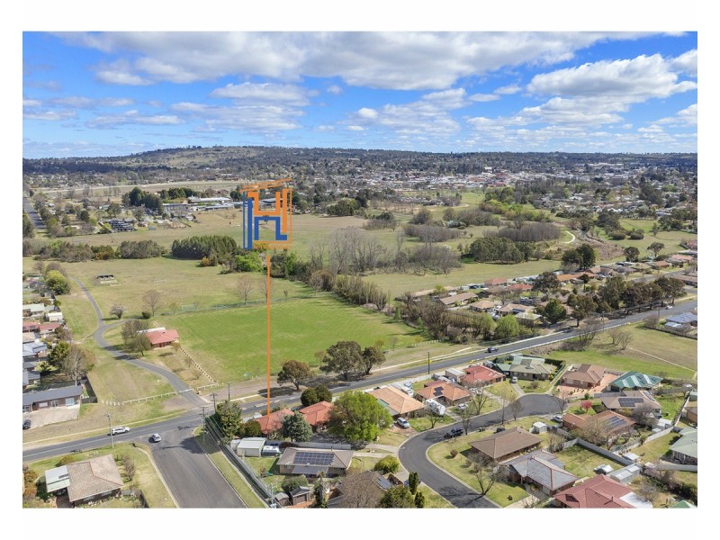 2/29 Ishbell Drive, Armidale NSW 2350