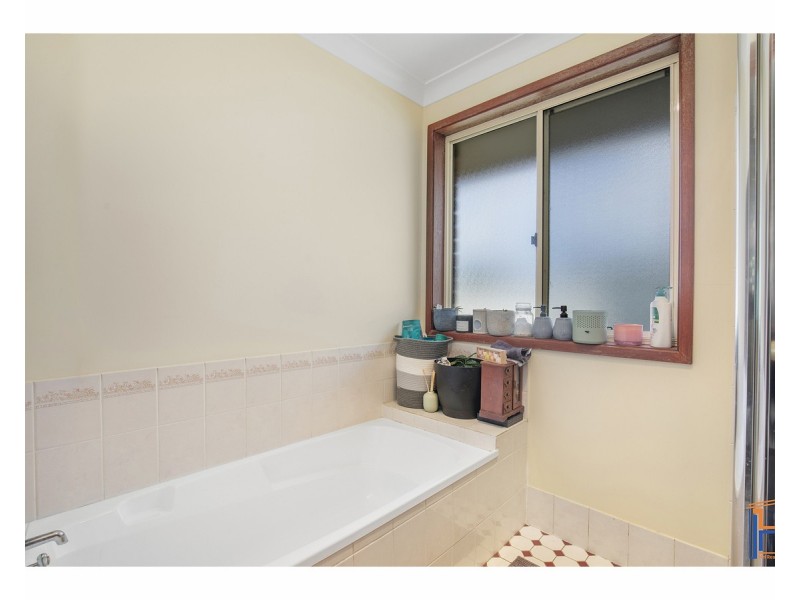 2/29 Ishbell Drive, Armidale NSW 2350