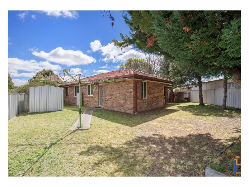 2/29 Ishbell Drive, Armidale NSW 2350