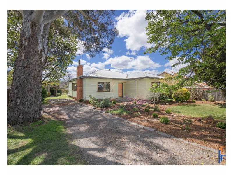 19 Kirkwood Street, Armidale NSW 2350