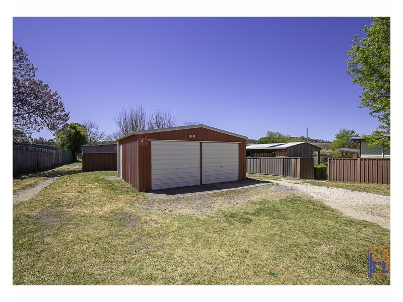 19 Kirkwood Street, Armidale NSW 2350