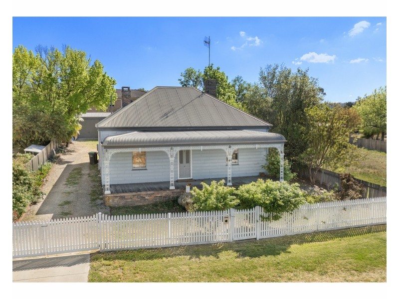 95 Jeffrey Street, Armidale NSW 2350
