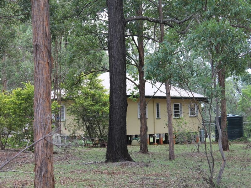 103 Brett Road, Blackbutt QLD 4306
