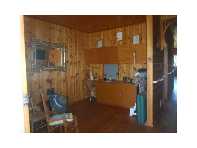 Blackbutt QLD 4306