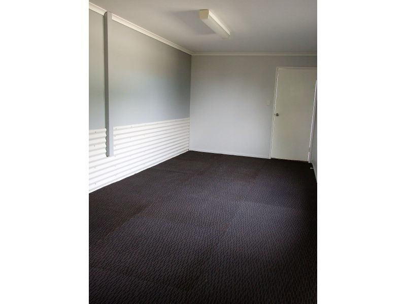 9 George Street, Blackbutt QLD 4306