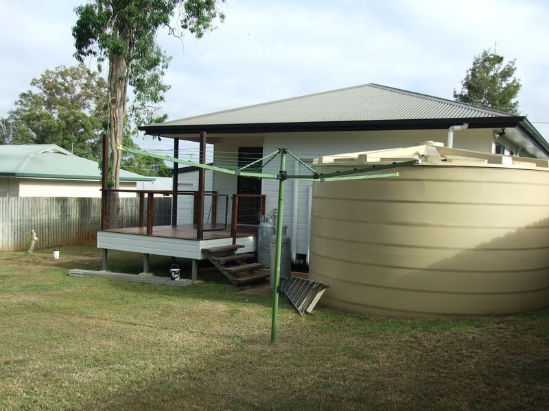 9 George Street, Blackbutt QLD 4306