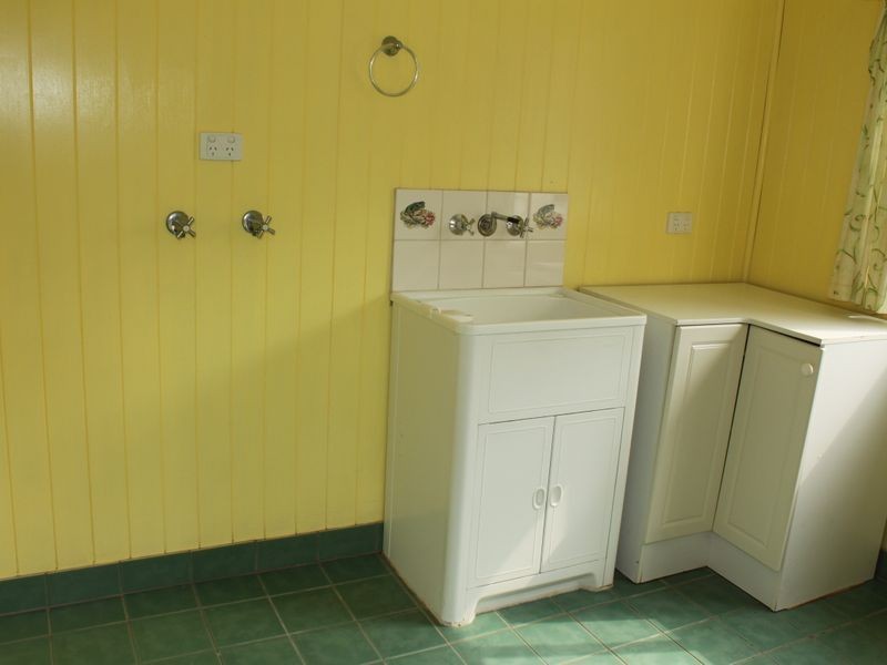 124 Franks Road, Blackbutt QLD 4306