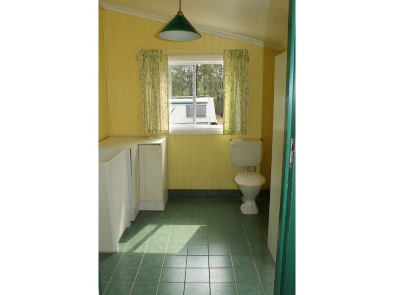 124 Franks Road, Blackbutt QLD 4306