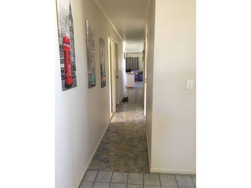 25 Greenhills Drive, Blackbutt QLD 4306