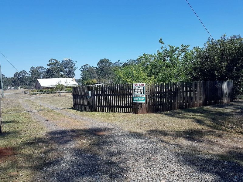 212 Martin Crescent, Benarkin North QLD 4306