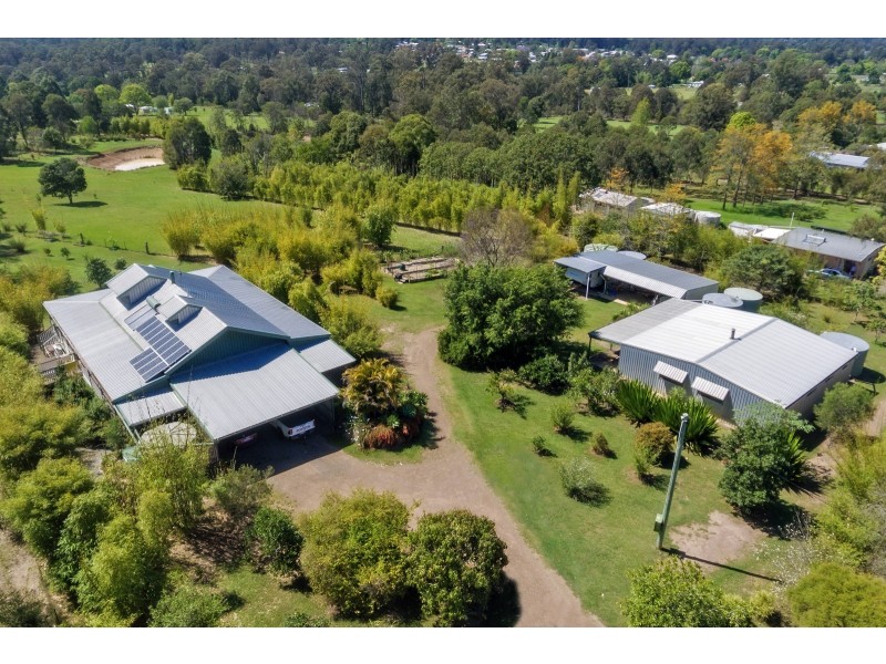 100 Greenhills Drive, Blackbutt QLD 4306