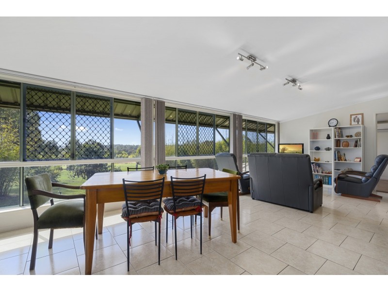 100 Greenhills Drive, Blackbutt QLD 4306