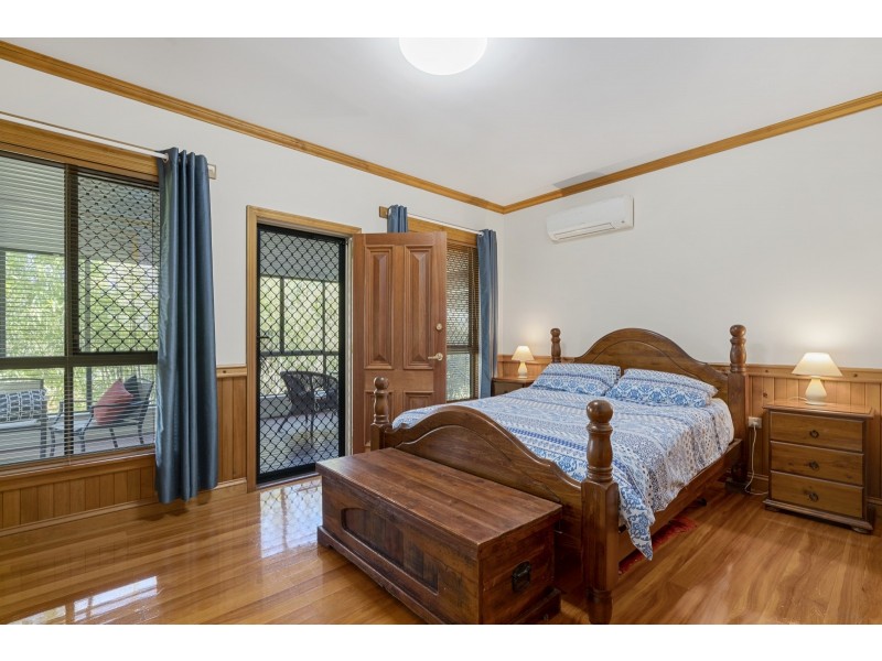 100 Greenhills Drive, Blackbutt QLD 4306