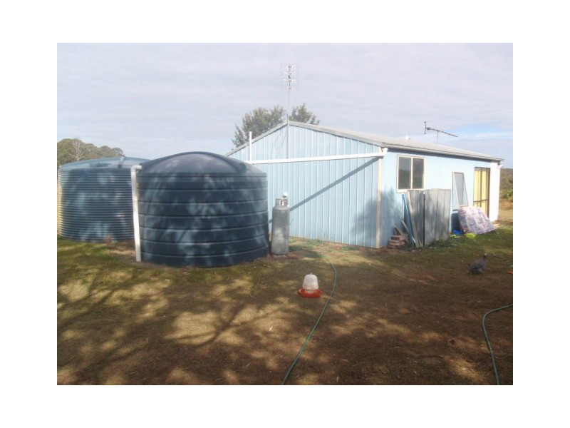 7 Martin Crescent, Benarkin QLD 4306