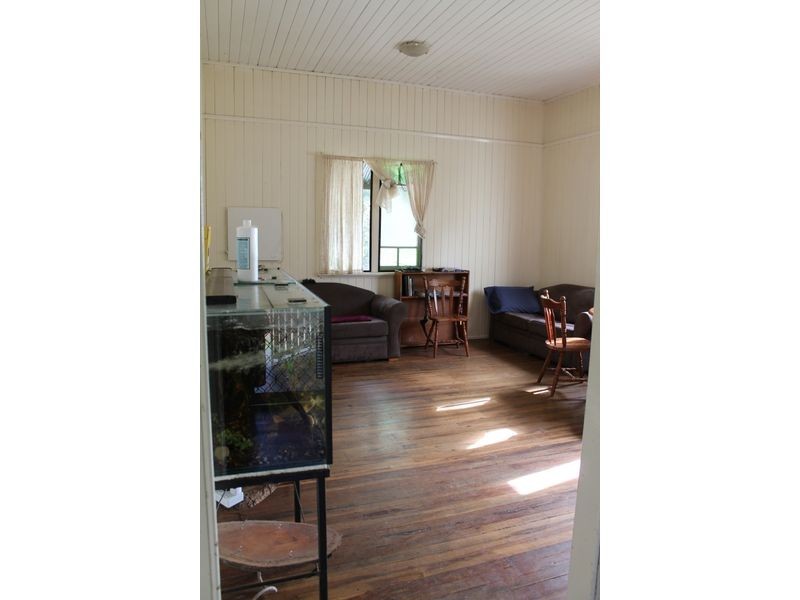 372 Crumpton Drive, Blackbutt QLD 4306