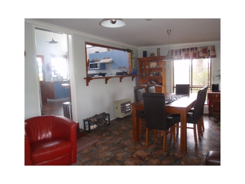 160 Greenhills Drive, Blackbutt QLD 4306