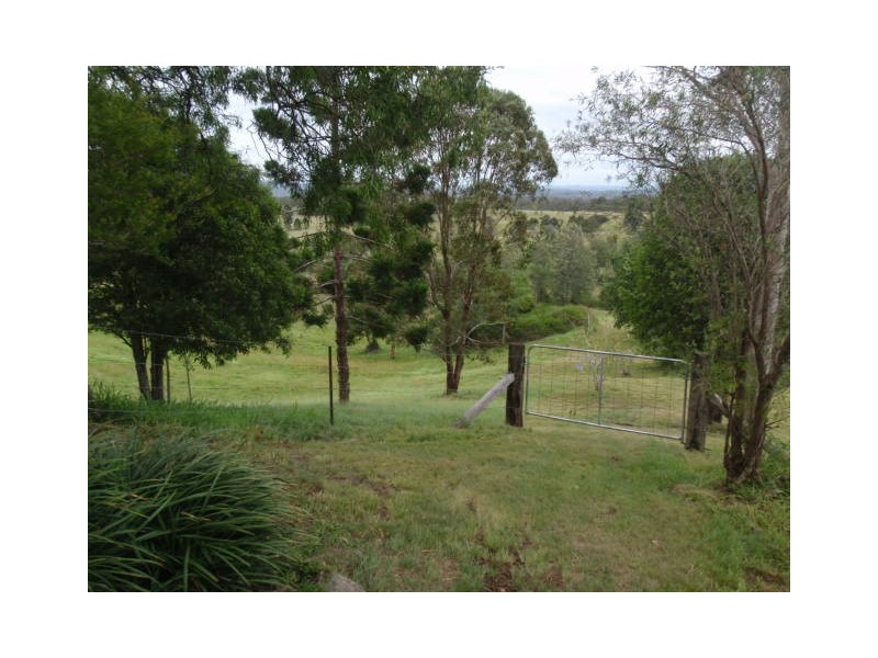 160 Greenhills Drive, Blackbutt QLD 4306