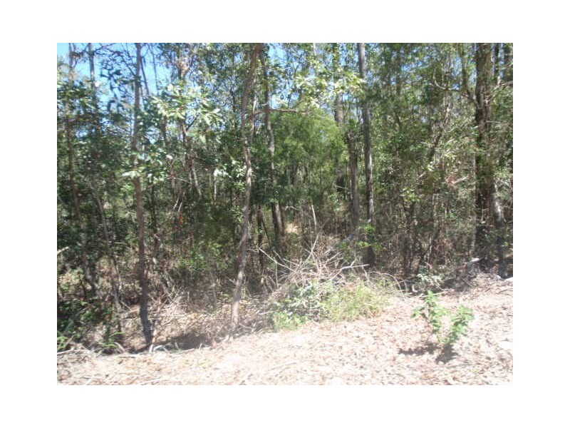 2  VALLEY ROAD, Blackbutt QLD 4306