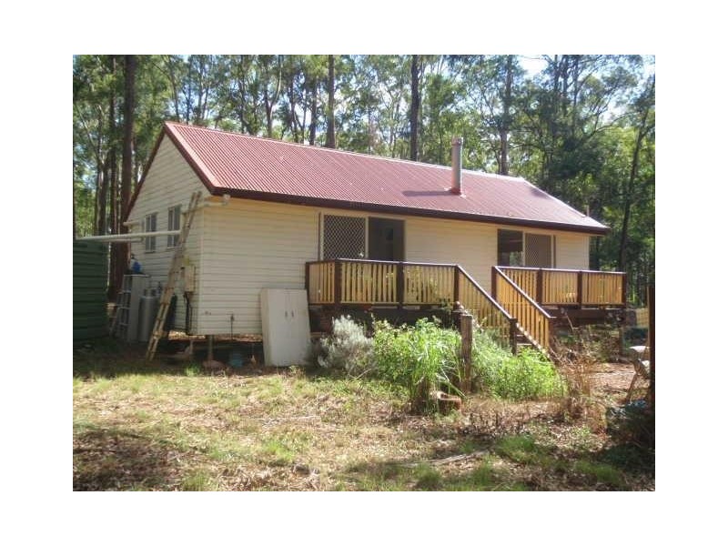 30 Brett Road, Blackbutt QLD 4306