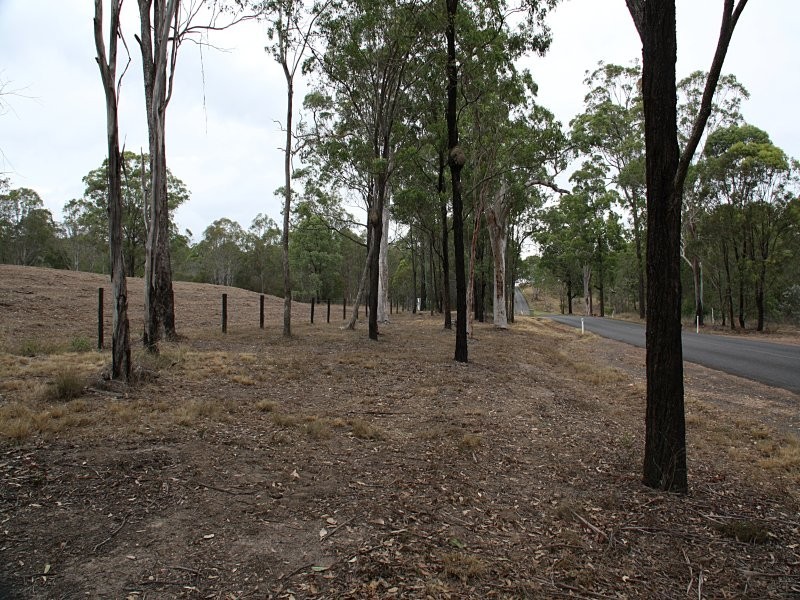 5 Bowman Road, Blackbutt North QLD 4306