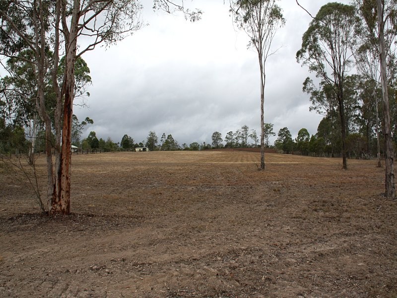 5 Bowman Road, Blackbutt North QLD 4306