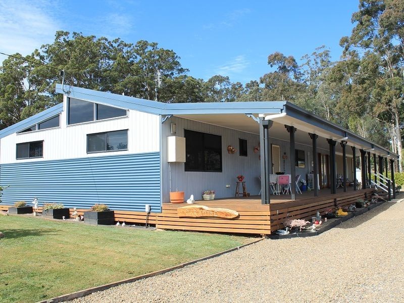 15 George Street, Blackbutt QLD 4306